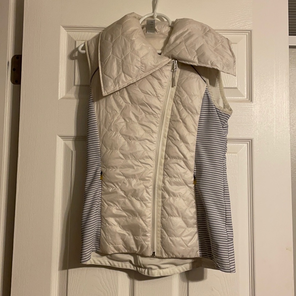 Side zip puff athletic vest